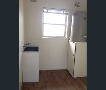 3/43 Gipps Street, Tamworth, NSW 2340 - Photo 3