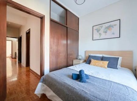 Avenida da República, Lisbon, Lisbon 1050-197 - Photo 2