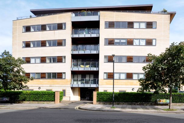 Jessop Avenue, Cheltenham, Gloucestershire - Photo 1