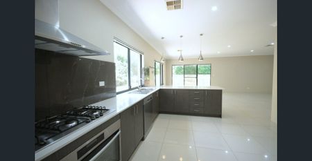 ** WHAT A WHOPPER! ** - Photo 5