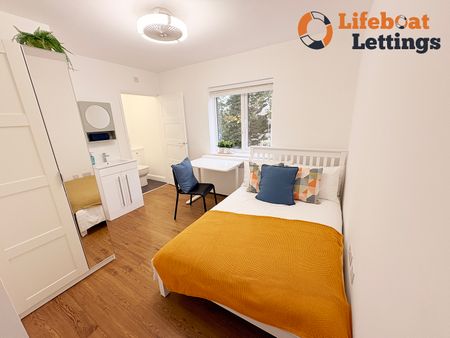 Church Road, Tovil, Maidstone - Photo 2