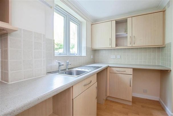 1 bedroom retirement property to rent - Photo 1