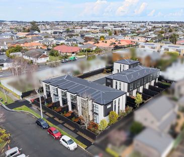 Modern 2 Bedroom/ 2 Bathroom Townhouse - Photo 3