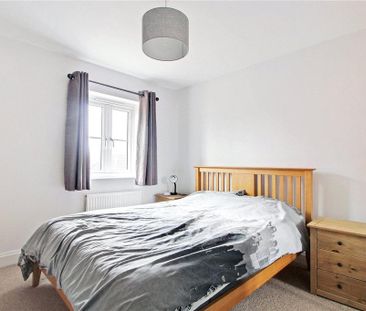 2 bedroom semi-detached house to rent - Photo 3