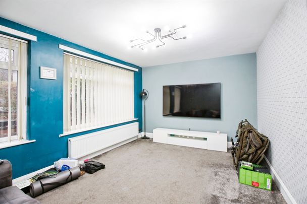 Pye Nest Drive, Halifax - Photo 1