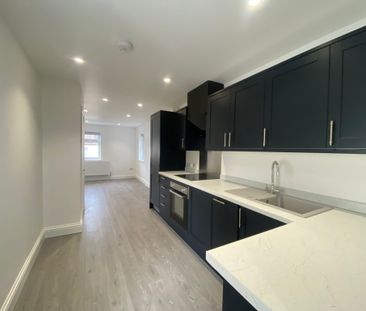 St. Josephs Road, Aldershot, Aldershot, GU12 - Photo 3