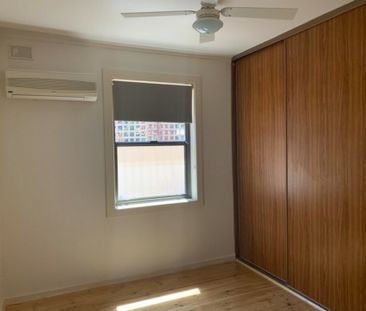 Spacious 3-bedroom home for rent - neat, tidy, and move in ready - Photo 4
