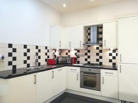 2 bedroom flat to rent - Photo 5