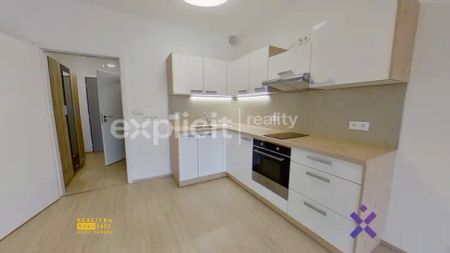 Pronájem, Byt 1+kk, 33 m - Fotografie 2