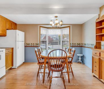 For Lease - 90 Napier Street, Vaughan, Ontario - Photo 3