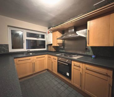 Guide Price £2,350 pcm - Available Now - Part Furnished - Photo 6