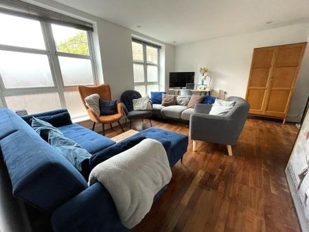2 bedroom flat to rent - Photo 4