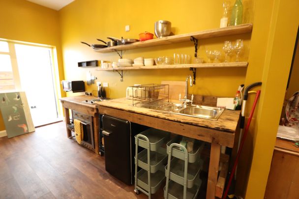 Studio Apartment – Medium Let - Photo 1