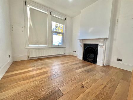 3 bedroom apartment to rent - Photo 2