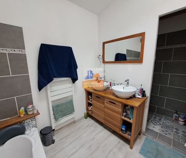 Location Maison 4 pièces 121m² - Photo 6
