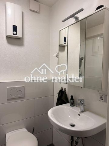 Essen-Holsterhausen -- 2,5 Raum Balkonwohnung -- saniert mit EBK - Photo 2