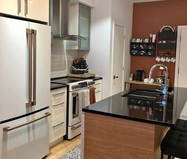 Condo 4 1/2 à louer - Photo 1