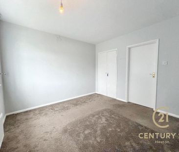 4 bedroom detached house to rent - Photo 6