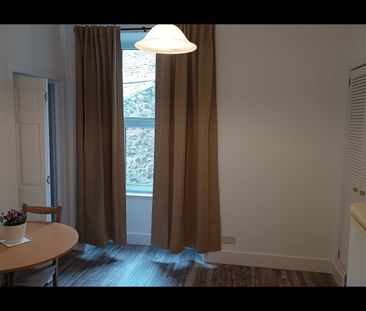 1 Bed Flat, High Riggs, EH3 - Photo 2