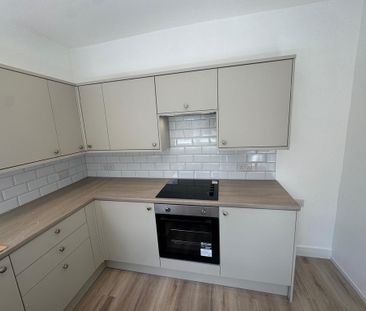 2 bedroom terraced house to rent - Photo 6