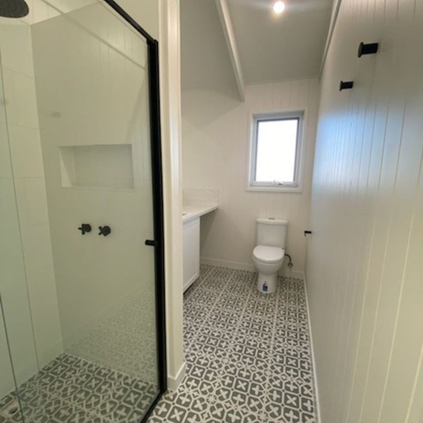 Freestanding Villa - Walk to Creek and Beach - Photo 1