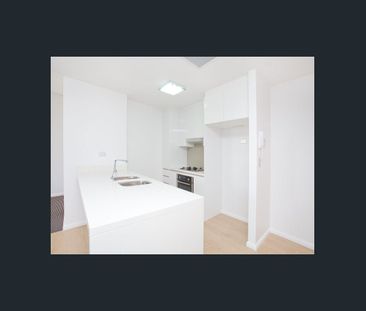 Superb One Bedroom unit - Photo 1