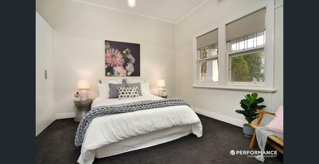 Renovated Californian Bungalow - Photo 1