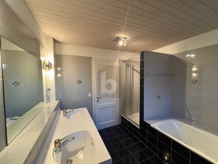 CHARMING WITH A FUTURE OUTLOOK - Photo 4