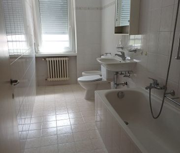Appartamento 3.5 locali in zona tranquilla e centrale - Photo 4