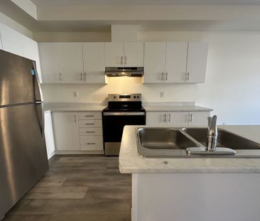 For Lease - 40 Zinfandel Drive Unit# 22, Hamilton, Ontario - Photo 4