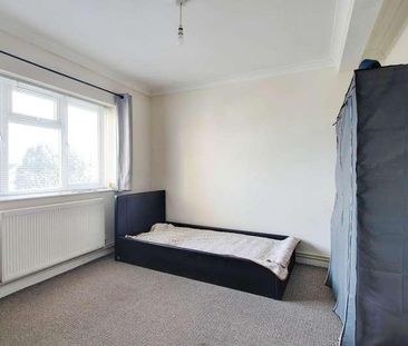 Meadfield Road, Slough, SL3 - Photo 4