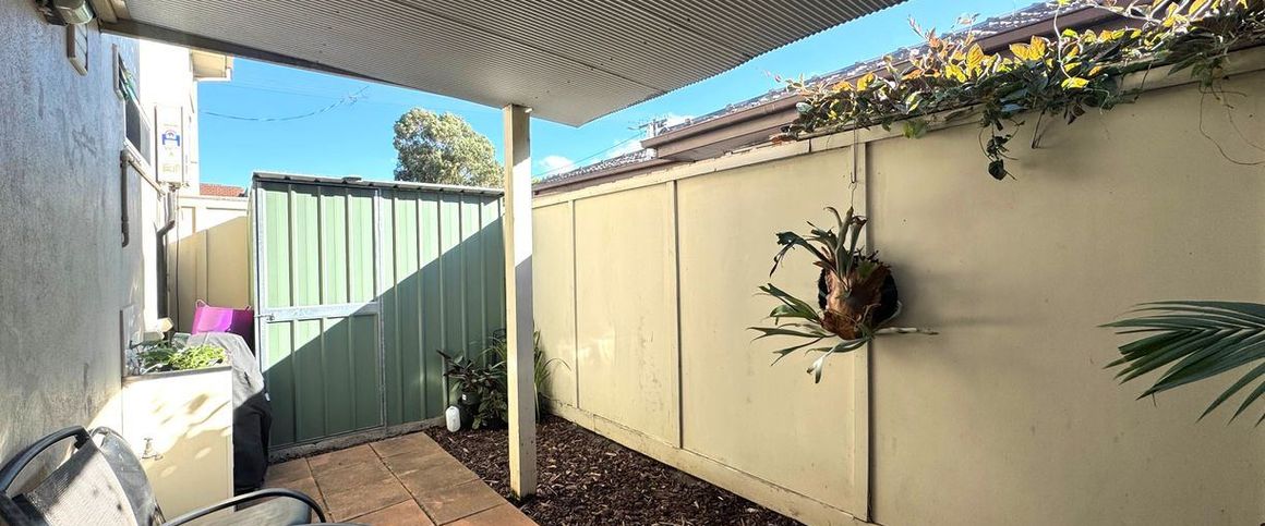 A well-positioned apartment in one of Melbourne's most vibrant inner-north suburbs. - Photo 1