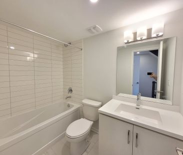 For Lease - 131 Honeycrisp Crescent Unit# TH215, Vaughan, Ontario - Photo 2