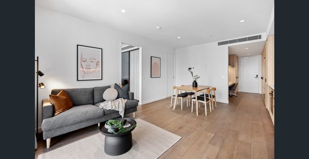 AUSTRALIAN LUXURY THAT FEELS LIKE HOME! - Photo 1