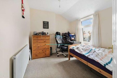 Wellingborough Road, Rushden, NN10 - Photo 4
