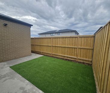 Stunning Family Home - Photo 3