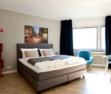 Mitten in der City - Apartment mit Balkon Nähe Barbarossaplatz - Photo 1