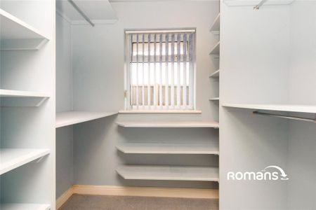 4 bedroom bungalow to rent - Photo 3