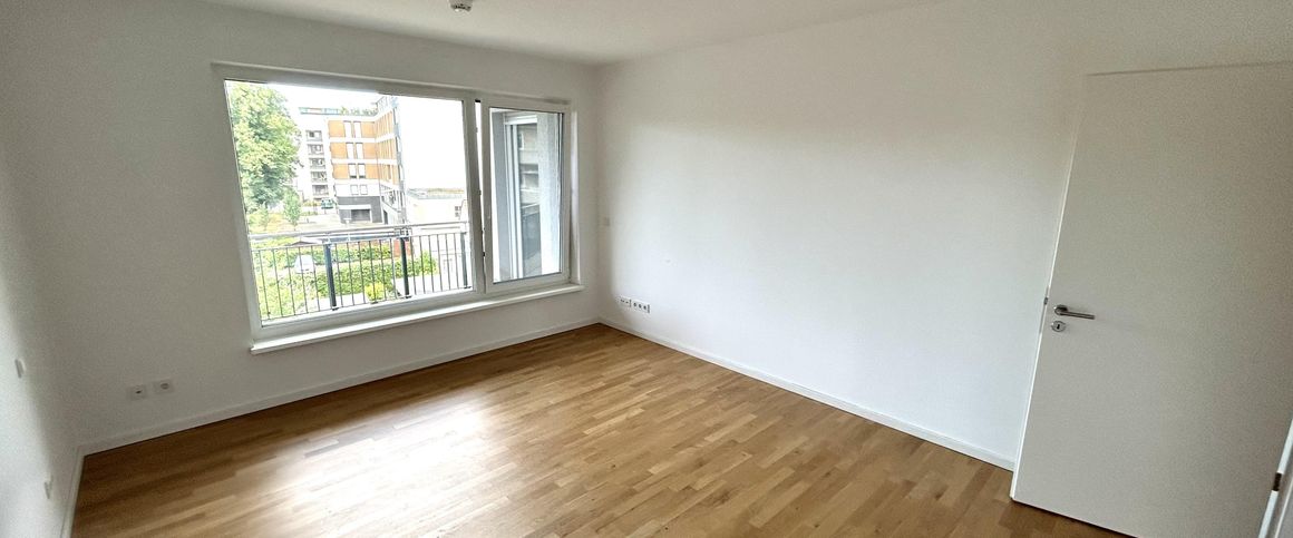 Wohnen an der Alten Elbe - schöne 3-Raum Wohnung in begehrter Lage! - Foto 1