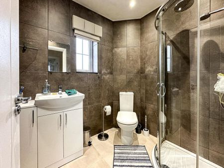 2 bedroom end of terrace house to rent - Photo 4