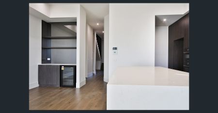 BE IMPRESSED BY STYLE, SPACE & SOPHISTICATION! - Photo 5