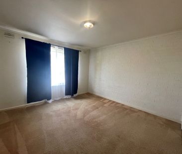 2 Bedroom Unit in Central Dandenong&excl; - Photo 3