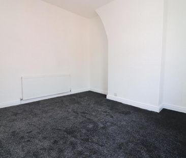 3 bedroom House To Let - Photo 6