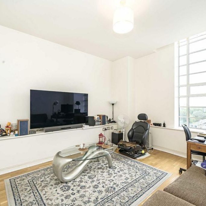 1 bedroom flat to rent - Photo 1