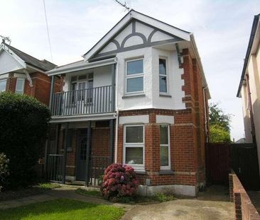 Bedroom House In Bournemouth, BH9 - Photo 3