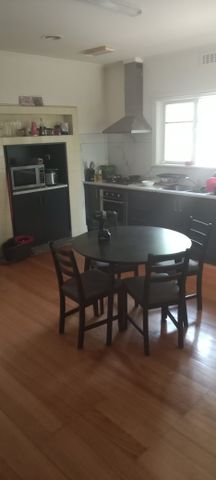 Box Hill South - Photo 2