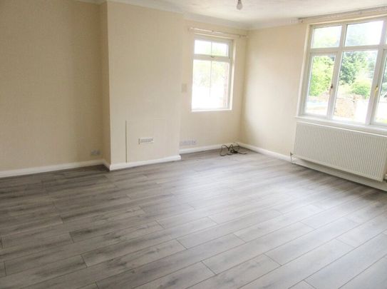 3 bedroom maisonette to rent High Street, Long Sutton, Spalding, PE12 - Photo 1