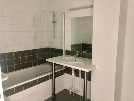 Location Maison 4 pièces 95m² VILLENAVE D ORNON 33140 - Photo 5