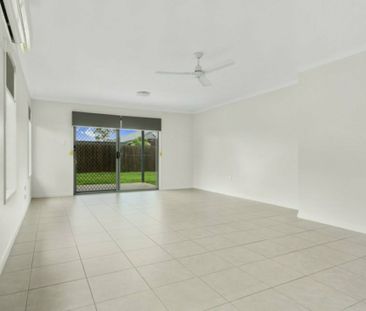 PERFECT FAMILY HOME - Photo 2