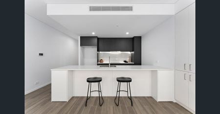 NEAR NEW THREE BEDROOM APARTMENT, CLOSE TO TRAIN STATION. AVAILABLE FROM 28/11/2025! - Photo 4